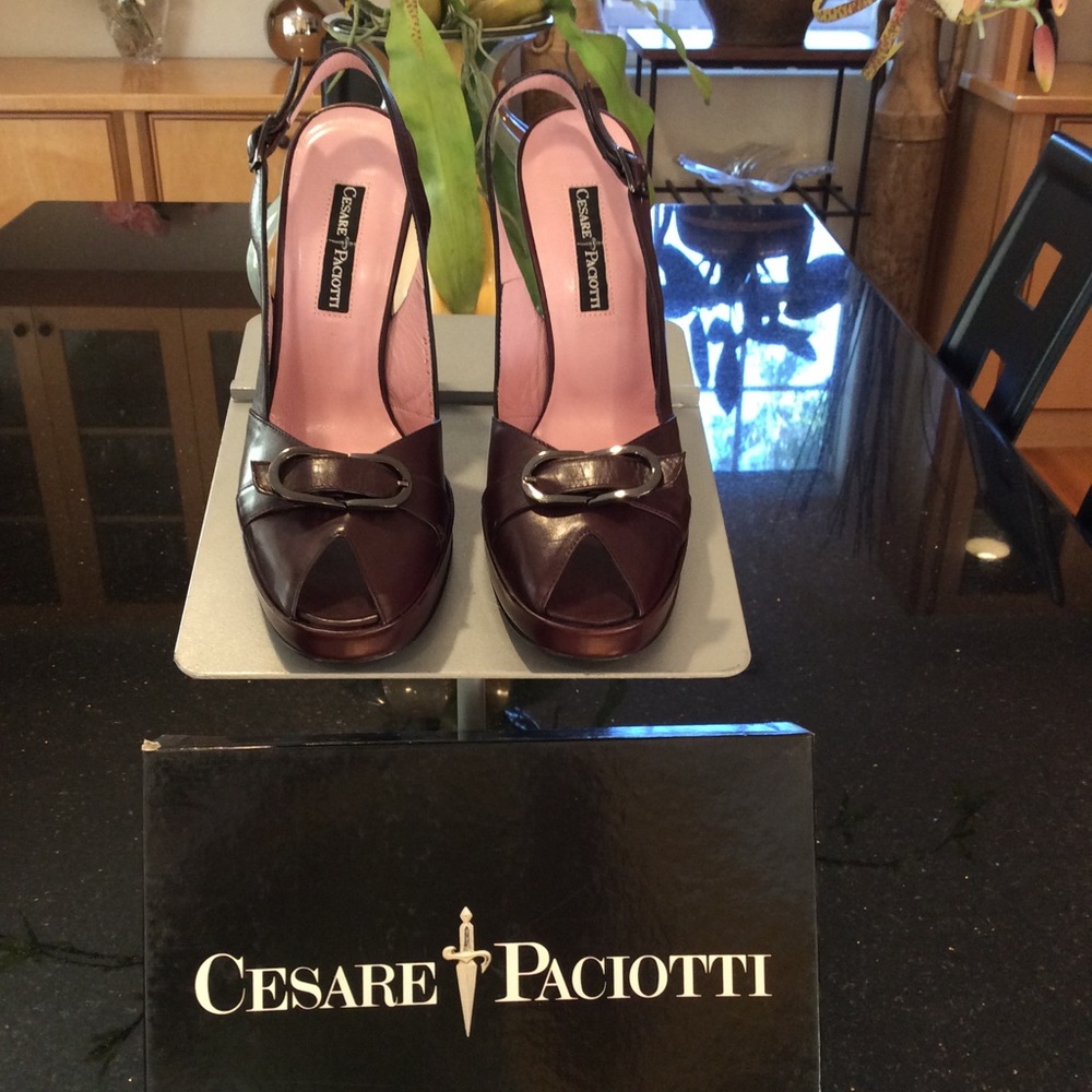 NWB Cesare Paciotti peep toe sling back sandals.